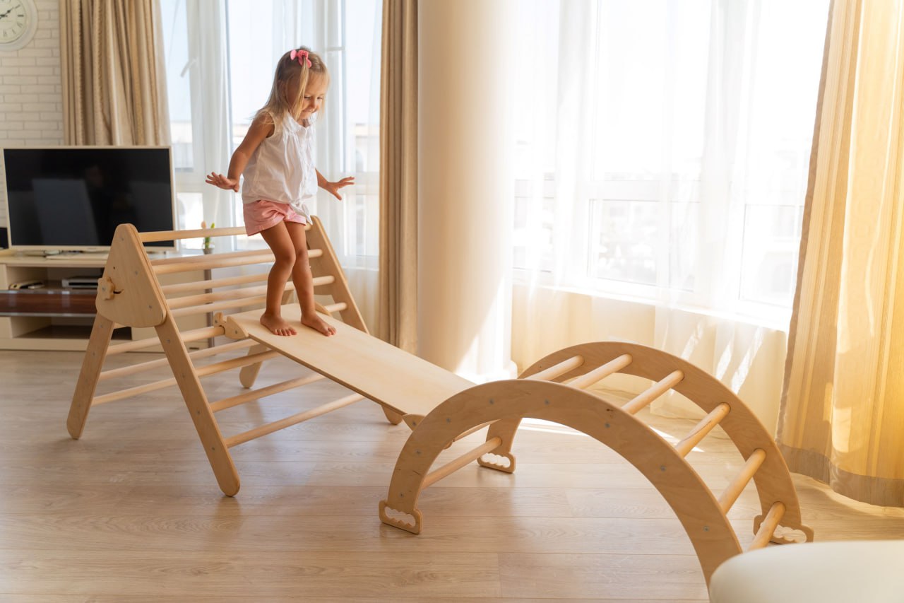 Set aus drei Pikler-Dreieck + Rampe + Bogen (groß)